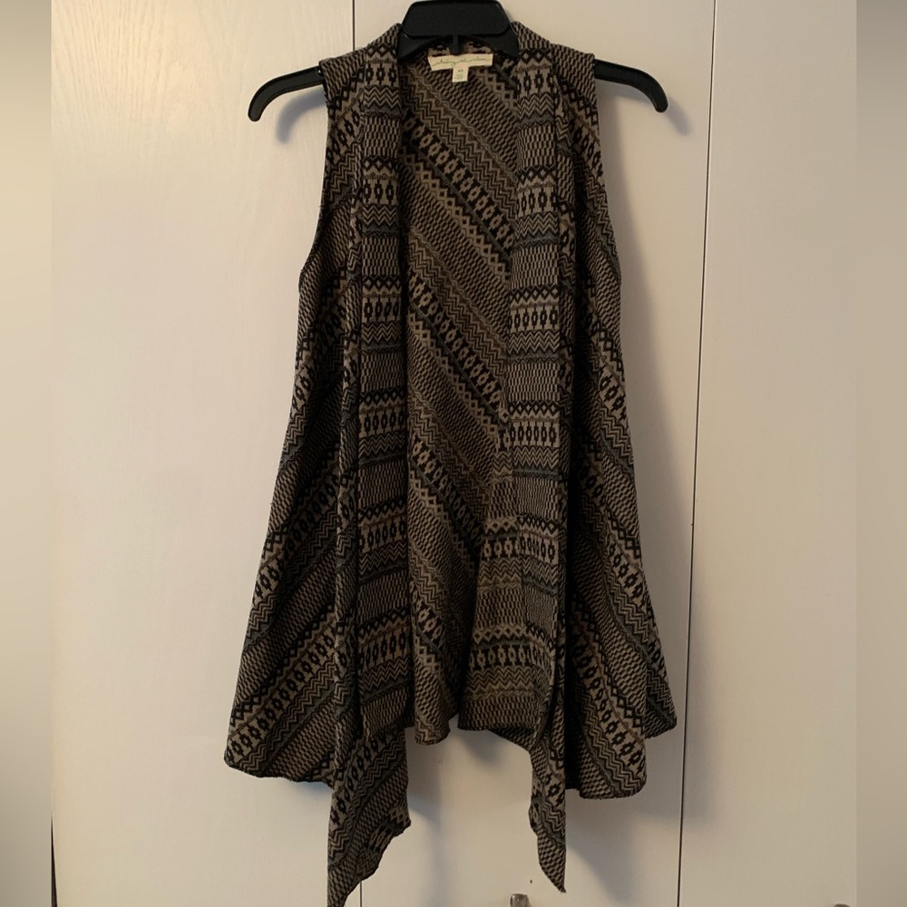 NWOT Staring at Stars Open front Vest.